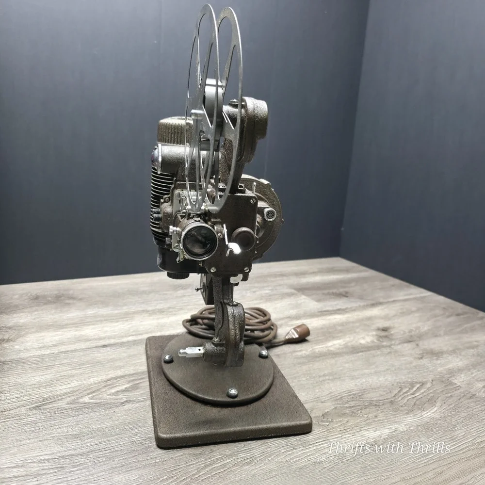 Bell‎ & Howell FILMO-MASTER 8mm Vintage Motion Picture Projector with Case